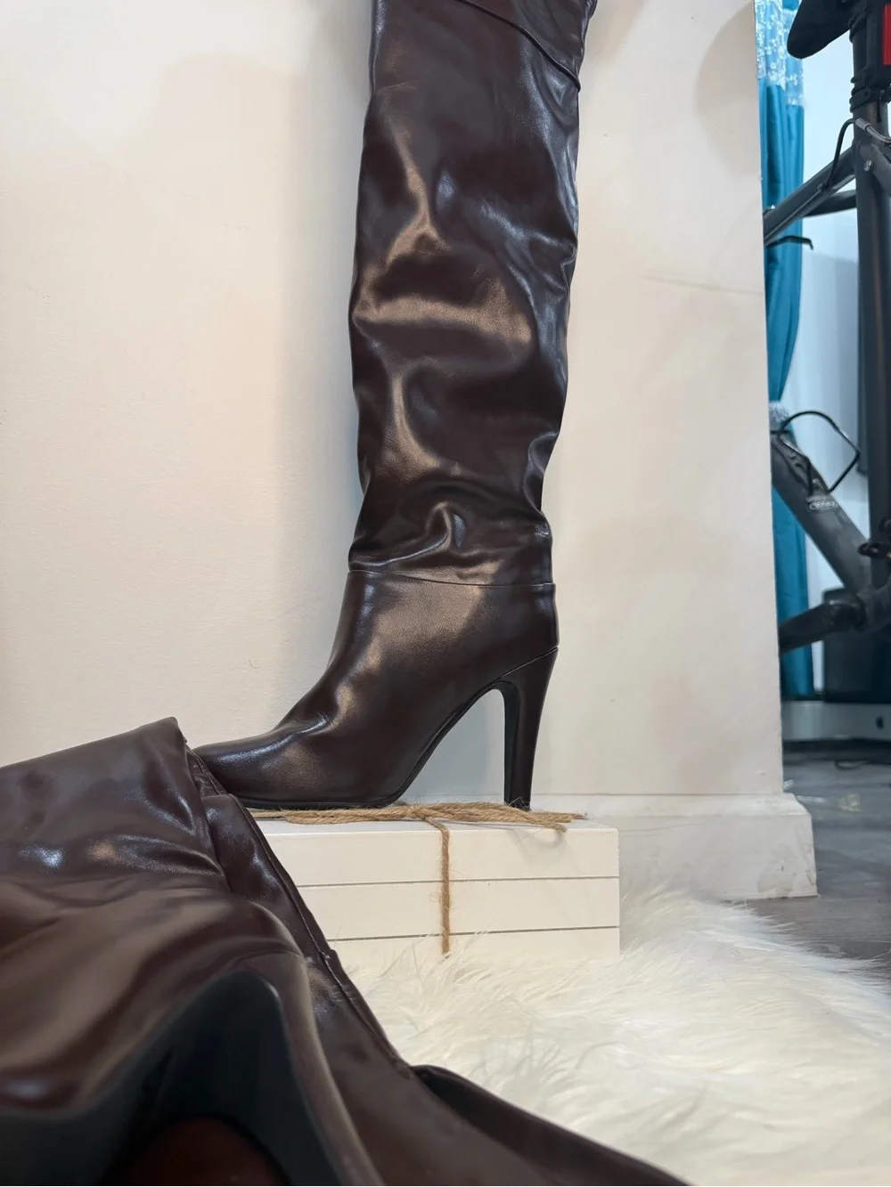 Women’s Brown High-Heel Knee Boots